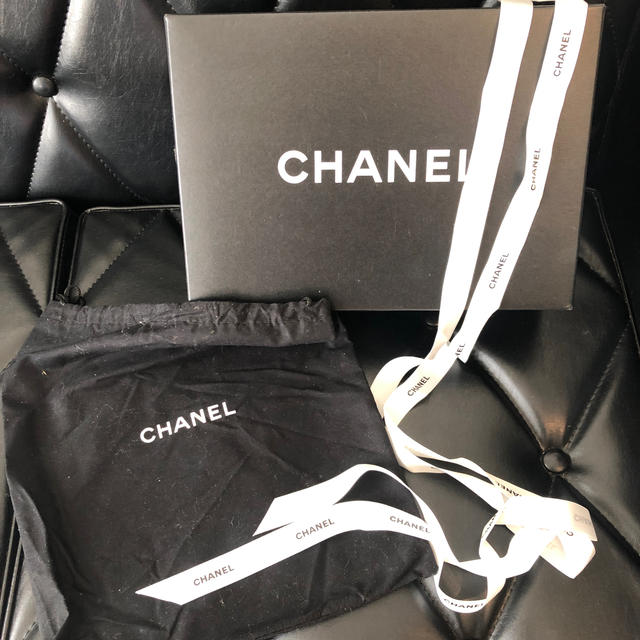 CHANEL チェーンバッグ