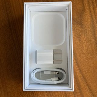 アイフォーン(iPhone)のiPhone 電源アダプタ　USBケーブル　純正(バッテリー/充電器)