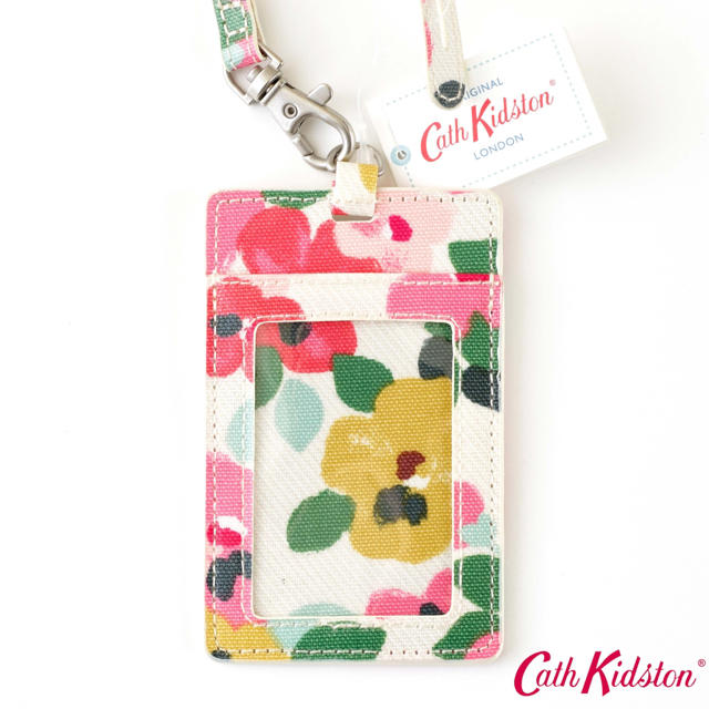 Cath Kidston(キャスキッドソン)の【新品】キャスキッドソン  IDホルダー・ICカード・定期入 レディースのファッション小物(パスケース/IDカードホルダー)の商品写真