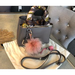 FENDI フェンディ トゥージュール ツイリープレゼント！