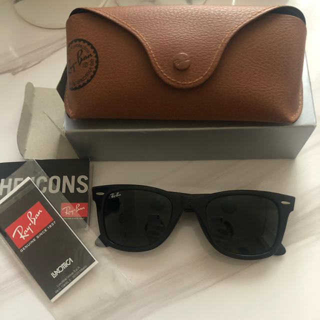 Ray-Ban サングラス 美品　WAYFARER