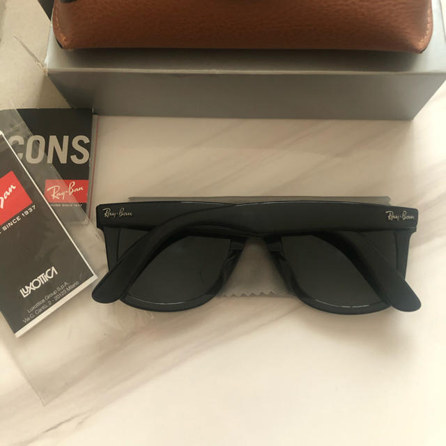 Ray-Ban サングラス 美品　WAYFARER