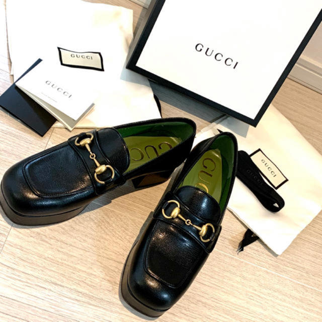 国産品 Gucci - 【ぐら】GUCCI ローファー ローファー/革靴