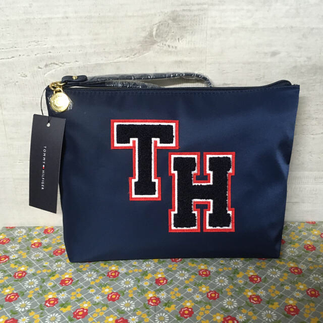 TOMMY HILFIGER(トミーヒルフィガー)のTOMY HILFIGER ポーチバック レディースのファッション小物(ポーチ)の商品写真