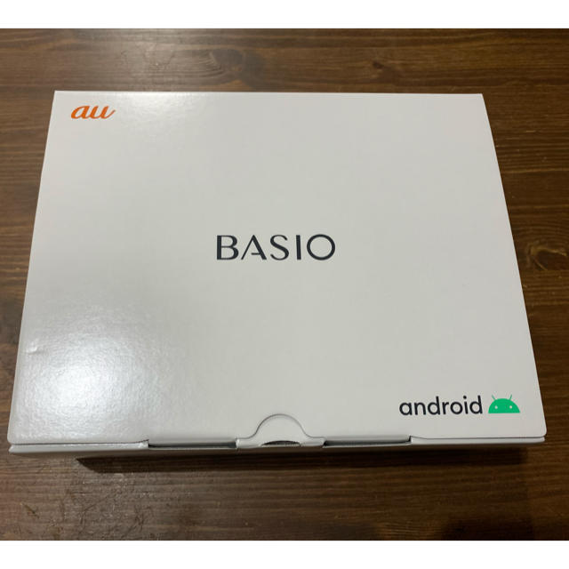 新品送料無料 au KYV47SNA BASIO4 ゴールド　SIMロック解除済