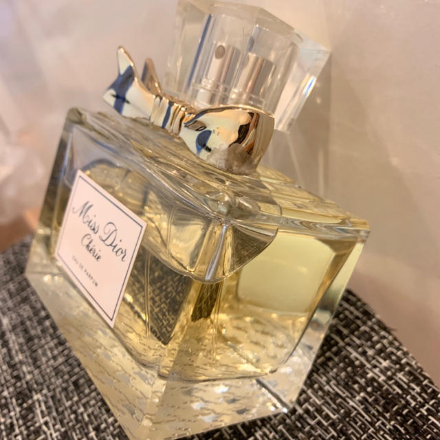 Christian Dior(クリスチャンディオール)のミスディオール　シェリー　オードパルファン　100ml コスメ/美容の香水(香水(女性用))の商品写真