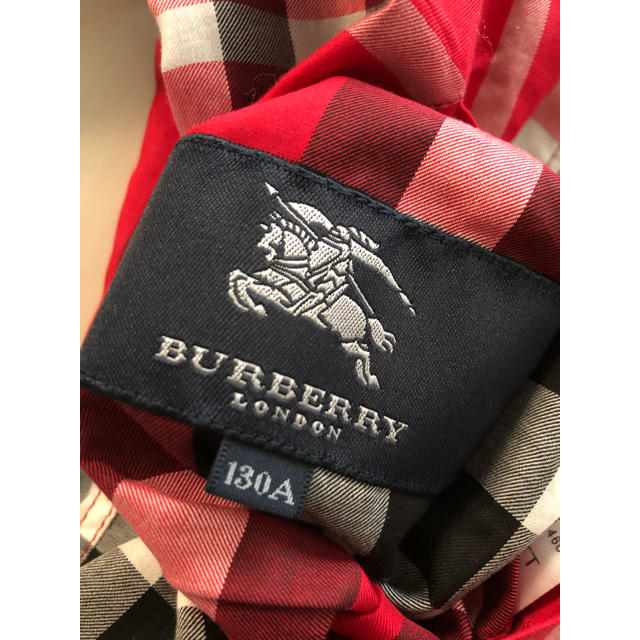 BURBERRY(バーバリー)のBurberry秋物アウター キッズ/ベビー/マタニティのキッズ服男の子用(90cm~)(ジャケット/上着)の商品写真