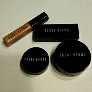 ボビイブラウン(BOBBI BROWN)の四点セット 新品～ほぼ未使用(ファンデーション)