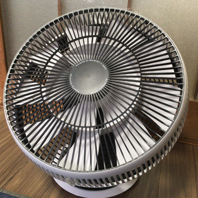 BALMUDA(バルミューダ)のバルミューダ GreenFan サーキュレーター スマホ/家電/カメラの冷暖房/空調(サーキュレーター)の商品写真