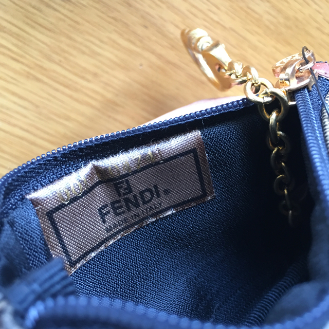 FENDI(フェンディ)のFENDI キーケース（新品未使用） レディースのファッション小物(キーケース)の商品写真