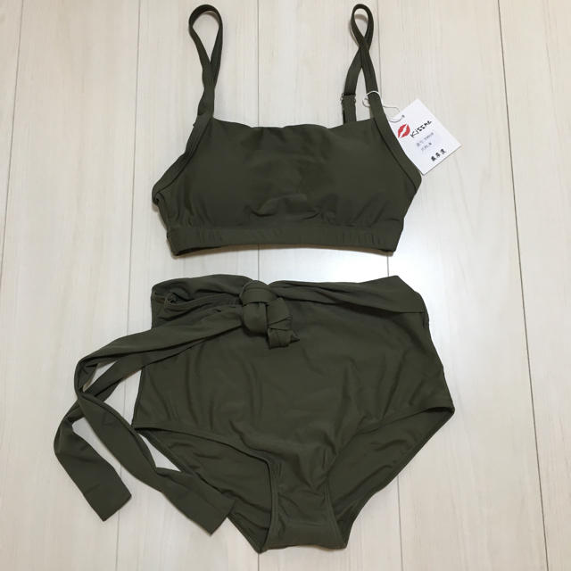 【1点のみ✨】カーキクロスビキニ✨セパレート水着 緑 韓国 海 プール レディースの水着/浴衣(水着)の商品写真