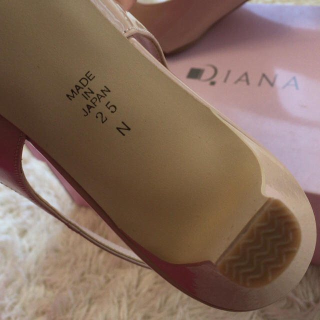 DIANA(ダイアナ)のあんず様専用DIANAベージュミュール レディースの靴/シューズ(ミュール)の商品写真