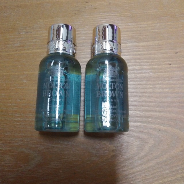 MOLTON BROWN(モルトンブラウン)のモルトンブラウン　バス&シャワージェル コスメ/美容のボディケア(ボディソープ/石鹸)の商品写真