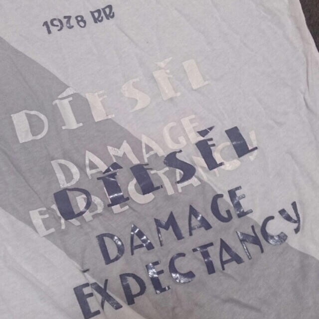 DIESEL(ディーゼル)のDIESELロンティー レディースのトップス(Tシャツ(長袖/七分))の商品写真