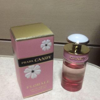 プラダ(PRADA)のPRADA CANDY FLORALE♡(香水(女性用))