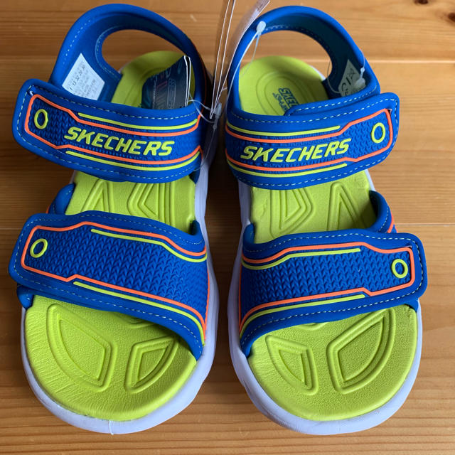 SKECHERS(スケッチャーズ)のしーちゃん様☆専用 キッズ/ベビー/マタニティのキッズ靴/シューズ(15cm~)(サンダル)の商品写真