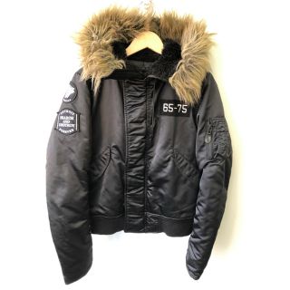 ヒステリックグラマー(HYSTERIC GLAMOUR)の名作 美品 ヒステリックグラマー プリマロフト ワッペン N-2B メンズ S(ダウンジャケット)