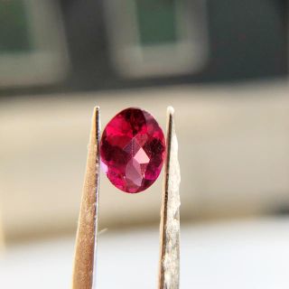 ロードライトガーネット　ルース　0.85ct(各種パーツ)