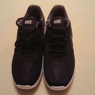 ナイキ(NIKE)のNIKE☆NIKEレボリューション3☆28.5㎝☆未使用(スニーカー)