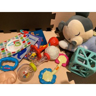 ディズニー(Disney)のミッキー いっしょにねんねすやすやメロディ、おもちゃセット(オルゴールメリー/モービル)