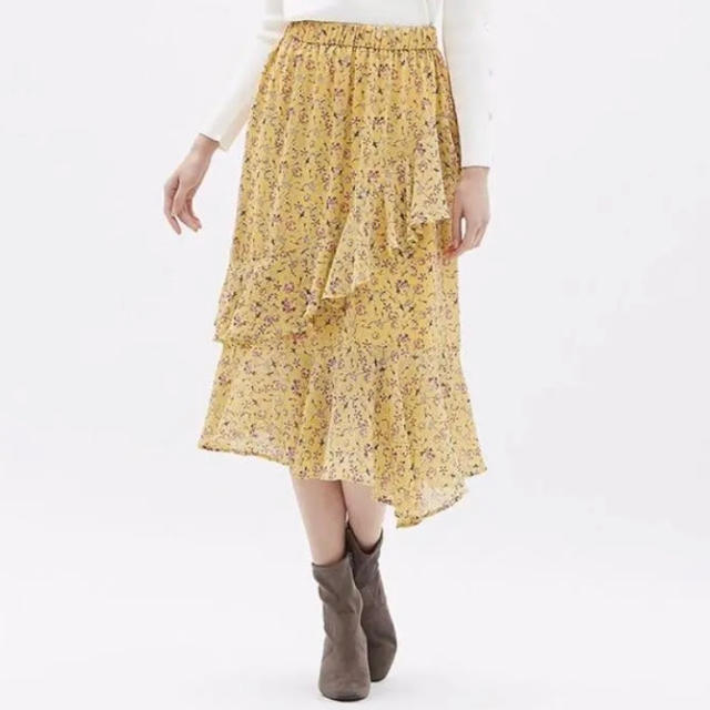 GU(ジーユー)の花柄 黄色 スカート ミモレ丈 レディースのスカート(ひざ丈スカート)の商品写真