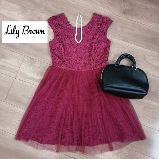 リリーブラウン(Lily Brown)の【美品】Lily Brown　ボルドーカラードレス　ワンピース(ミディアムドレス)