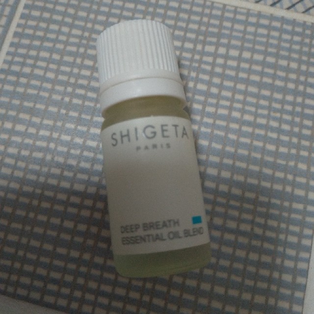 SHIGETA(シゲタ)のSHIGETA ディープブレス 5ml 開封済み サンプル付き コスメ/美容のリラクゼーション(エッセンシャルオイル（精油）)の商品写真