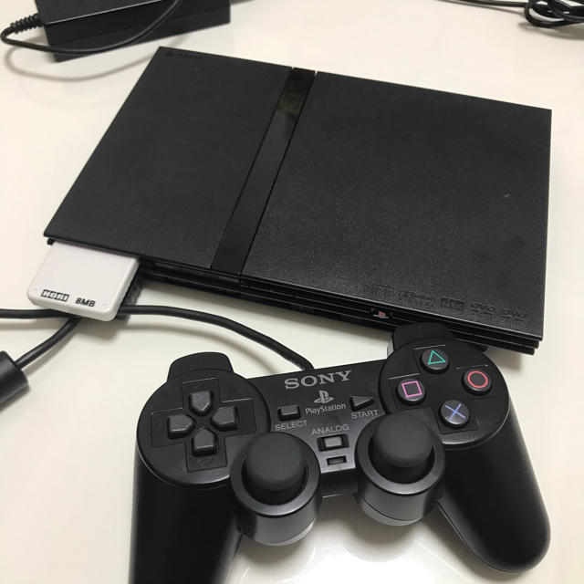 PlayStation2(プレイステーション2)のPS2 本体　コントローラー エンタメ/ホビーのゲームソフト/ゲーム機本体(家庭用ゲーム機本体)の商品写真