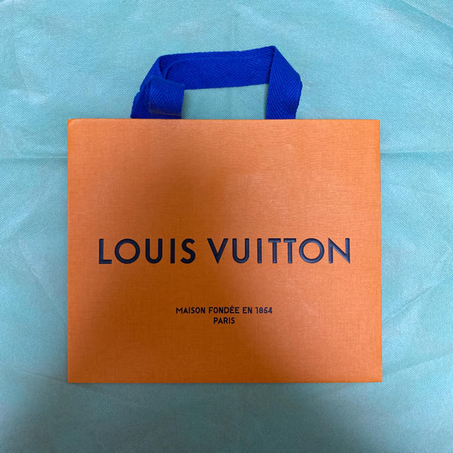 LOUIS VUITTON(ルイヴィトン)の【新品】ルイヴィトン　空箱・布袋・紙袋 レディースのバッグ(ショップ袋)の商品写真