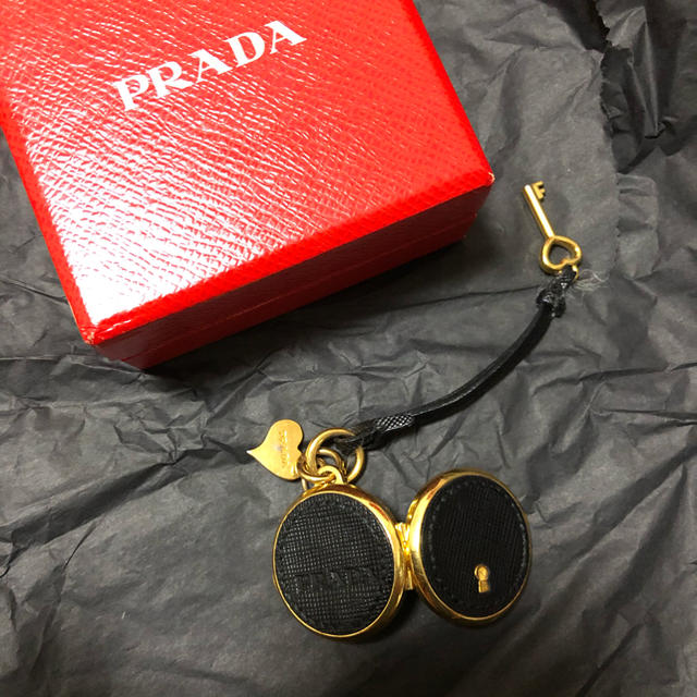 PRADA(プラダ)のPRADA キーホルダー　♡ メンズのファッション小物(キーホルダー)の商品写真