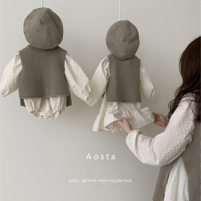 韓国子供服　aosta knit vest キッズ/ベビー/マタニティのベビー服(~85cm)(ニット/セーター)の商品写真