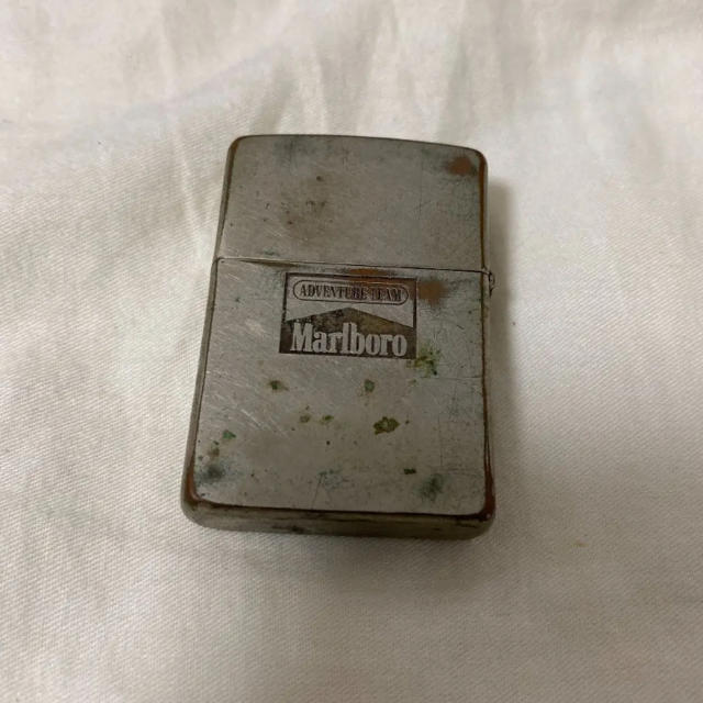 ZIPPO(ジッポー)のZippo マルボロ　リザードロック　vintage メンズのファッション小物(タバコグッズ)の商品写真