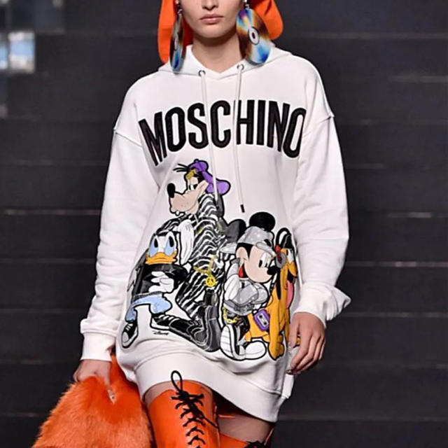 【新品】MOSCHINO モスキーノ  ロゴ 半袖 スウェットワンピース