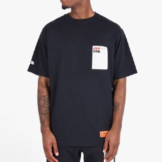 【新品】Heron Preston OVER STICKER LABEL Tee(Tシャツ/カットソー(半袖/袖なし))