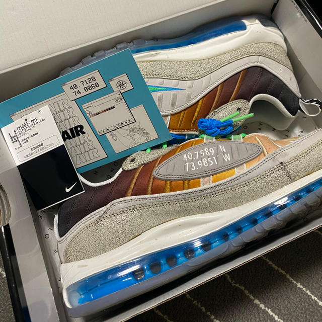 NIKE(ナイキ)のNIKE AIR MAX 98 NIKE ON AIR NY 30cm メンズの靴/シューズ(スニーカー)の商品写真