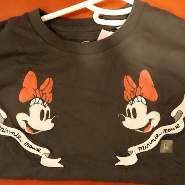 UNIQLO(ユニクロ)のユニクロ×オランピタルタン×ディズニー  コラボTシャツ レディースのトップス(Tシャツ(半袖/袖なし))の商品写真
