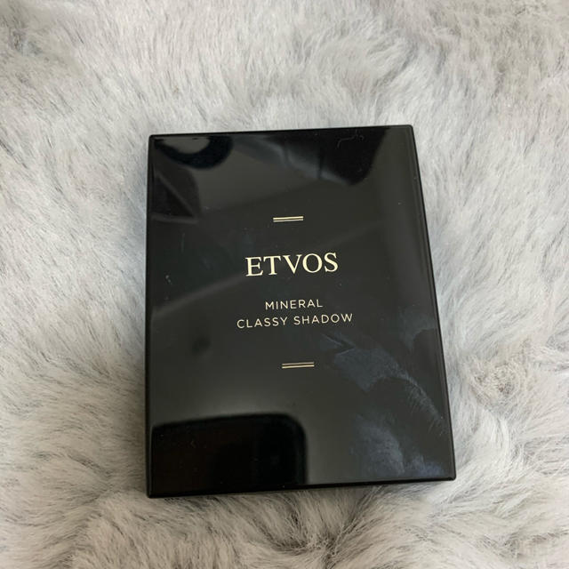 ETVOS(エトヴォス)のミネラルクラッシィシャドー　オータムリーブス コスメ/美容のベースメイク/化粧品(アイシャドウ)の商品写真