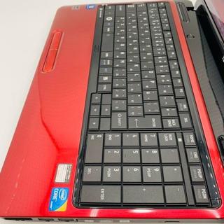 女性主婦学生初めてのパソコンにおすすめ赤色レッドノートパソコン本体快適さくさ