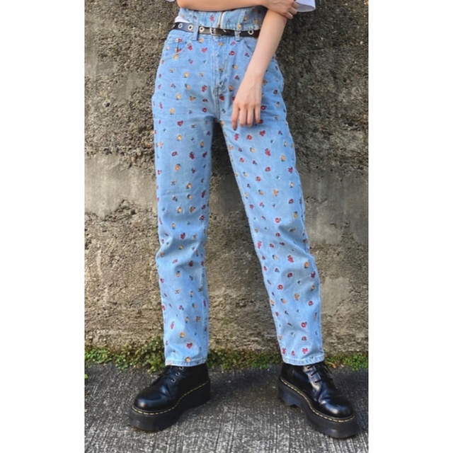 X-girl(エックスガール)のayu様専用　X-girl FLOWER DENIM PANTS レディースのパンツ(デニム/ジーンズ)の商品写真