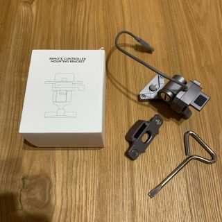 【土日値下げ中】DJI Crystalsky送信機取付ブラケット(ホビーラジコン)