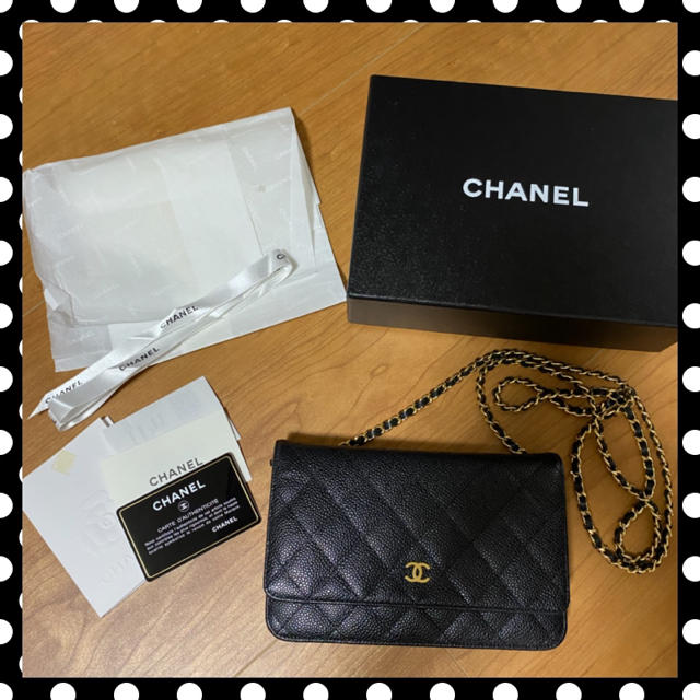 人気が高い CHANEL 黒❤︎ キャビアスキン チェーンウォレット Mo様