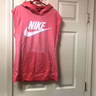 ナイキ(NIKE)のNIKE ナイキ　パーカー　袖なし (パーカー)