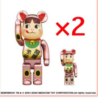 ２セット　ペコちゃん招き猫　BE@RBRICK 桃金 100% 400%(キャラクターグッズ)
