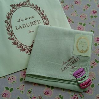 ラデュレ(LADUREE)の【新品】ラデュレ ハンカチ(ハンカチ)