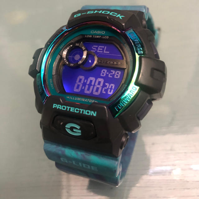 希少カラーCASIO G-SHOCK GLS-8900