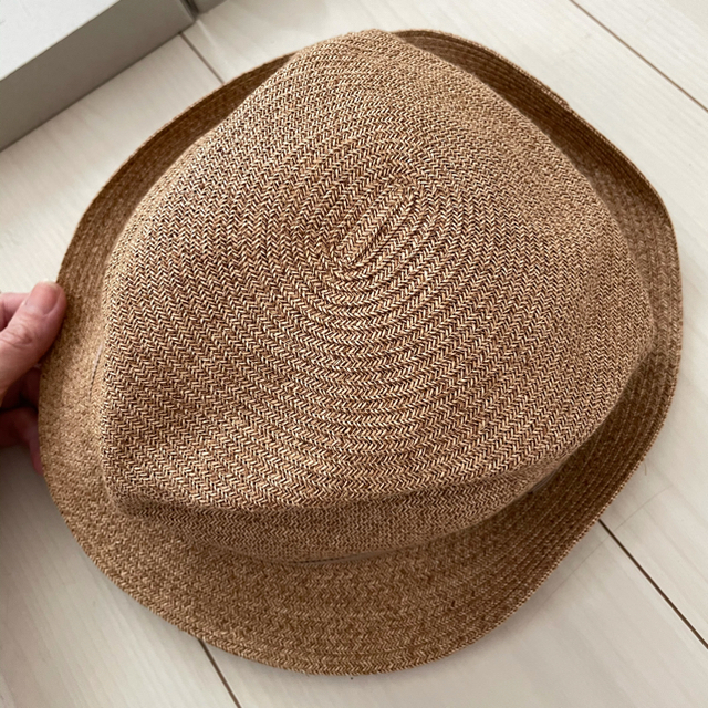 mina perhonen(ミナペルホネン)のマチュアーハ ボックスハット 4.5cm レディースの帽子(麦わら帽子/ストローハット)の商品写真