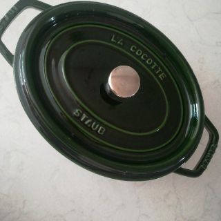 ストウブ(STAUB)のストウブ　オーバル　27センチ　バジルグリーン　27ｃｍ　staub(調理道具/製菓道具)