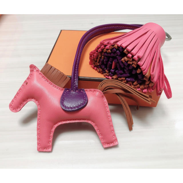 素晴らしい価格 ミミ様専用☆HERMES☆ バッグチャーム美品 カルメン☆ブルーアガット☆キー - チャーム