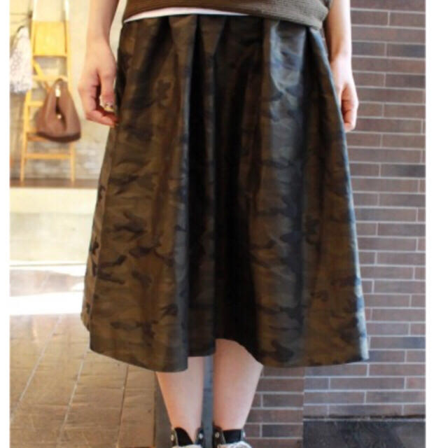 JOURNAL STANDARD(ジャーナルスタンダード)のメモリーギャザースカート レディースのスカート(ひざ丈スカート)の商品写真