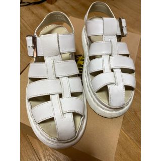 ドクターマーチン(Dr.Martens)のdr.martens ホワイトサンダル 箱付き(サンダル)